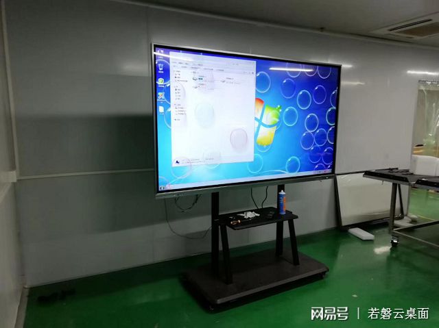 华科云教育一体机168体育解决方案教您如何选择智能教学设备(图1)